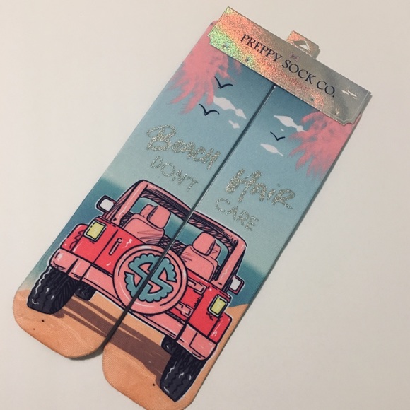 Simply Southern Beach Hair And I don’t Care Socks - Picture 2 of 4